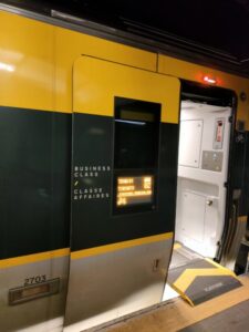 ビジネスクラス車両